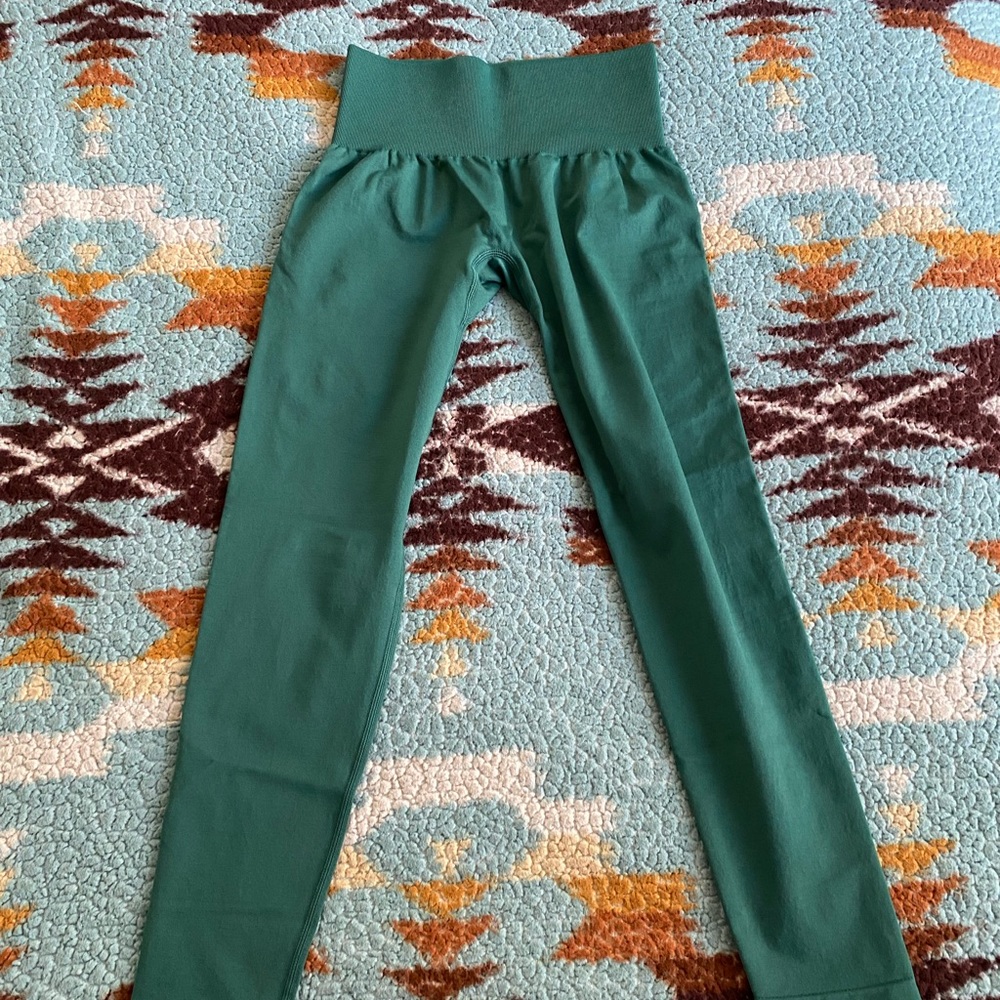 NVGTN Seamless Leggings